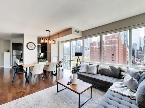 Photo 2 at 905 - 116 George Street, Moss Park, Toronto