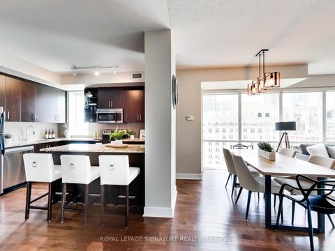 Photo 10 at 905 - 116 George Street, Moss Park, Toronto