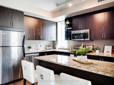 Photo 14 at 905 - 116 George Street, Moss Park, Toronto