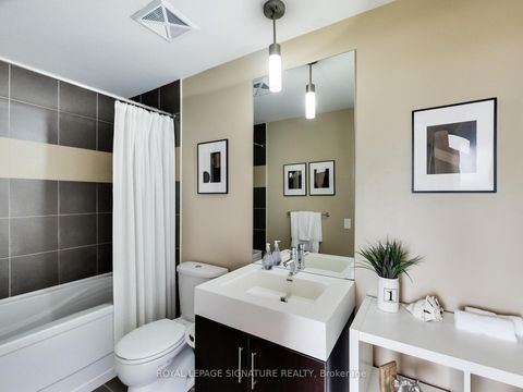 Photo 21 at 905 - 116 George Street, Moss Park, Toronto