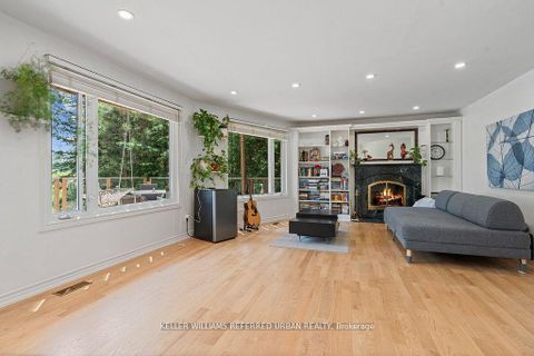 Photo 9 at 4 Saddletree Drive, Steeles, Toronto