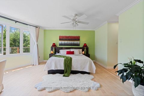 Photo 14 at 4 Saddletree Drive, Steeles, Toronto