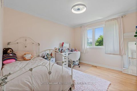 Photo 18 at 4 Saddletree Drive, Steeles, Toronto