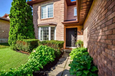 Photo 2 at 25 Keats Drive, Letitia Heights, Barrie