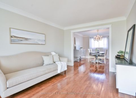 Photo 6 at 25 Keats Drive, Letitia Heights, Barrie
