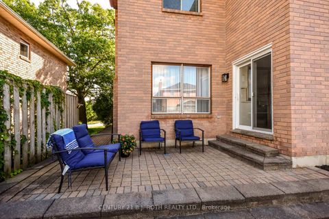 Photo 12 at 25 Keats Drive, Letitia Heights, Barrie