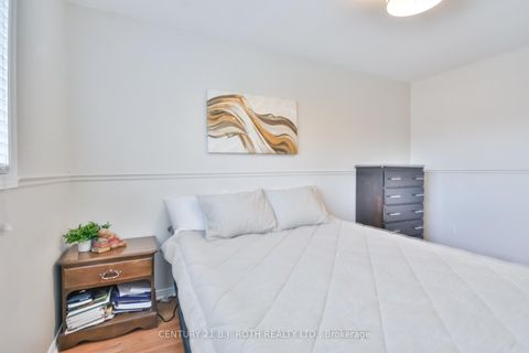 Photo 23 at 25 Keats Drive, Letitia Heights, Barrie