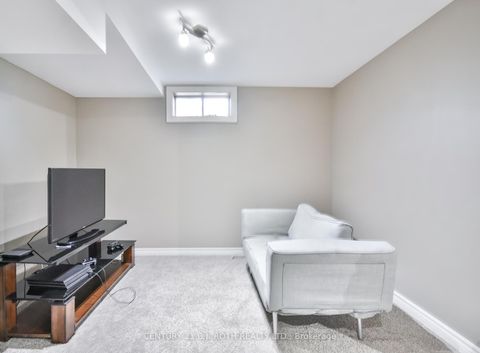 Photo 33 at 25 Keats Drive, Letitia Heights, Barrie