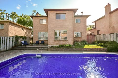 Photo 37 at 25 Keats Drive, Letitia Heights, Barrie