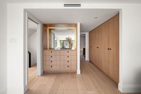 Photo 18 at 334 - 40 Oaklands Avenue, St. Clair, Toronto