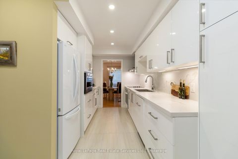 Photo 11 at 1236 McCraney Street E, CP College Park, Oakville