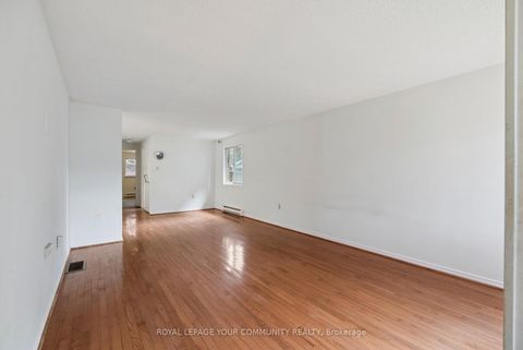 Photo 3 at 71 Geddes Crescent, Northwest, Barrie