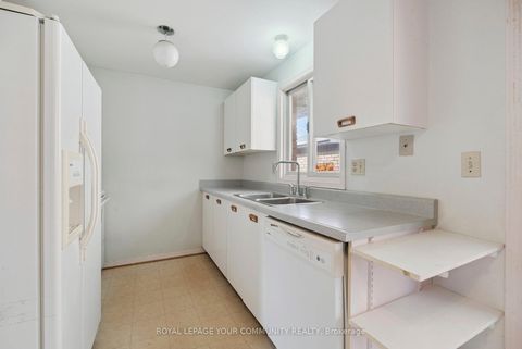 Photo 9 at 71 Geddes Crescent, Northwest, Barrie
