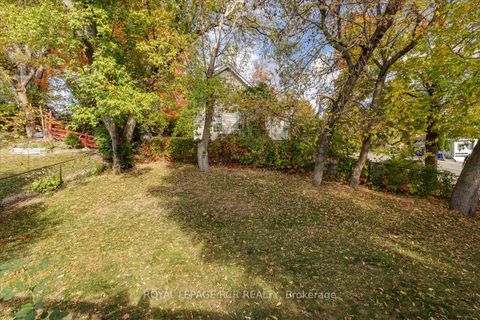 Photo 22 at 153 Stickwood Court, College Manor, Newmarket