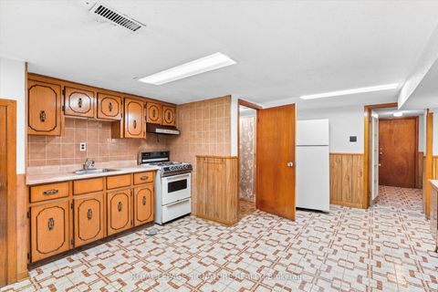 Photo 24 at 244 Grace Street, Little Italy, Toronto Photo 24 at 244 Grace Street, Little Italy, Toronto