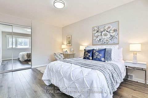 Photo 5 at 168 Mckee Avenue, Willowdale East, Toronto