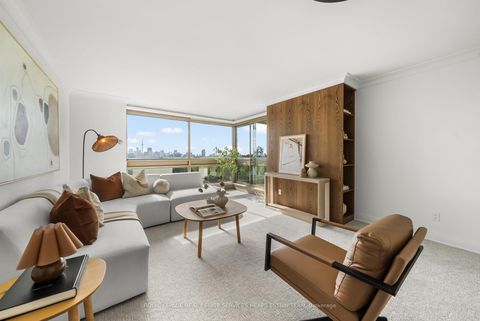 Photo 14 at 907/908 - 63 St Clair Avenue W, St. Clair, Toronto