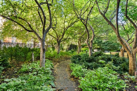 Photo 35 at 907/908 - 63 St Clair Avenue W, St. Clair, Toronto