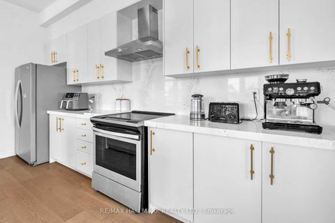 Photo 20 at 18 John Greene Lane, Rouge Woods, Richmond Hill