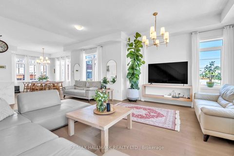 Photo 23 at 18 John Greene Lane, Rouge Woods, Richmond Hill