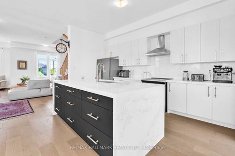 Photo 25 at 18 John Greene Lane, Rouge Woods, Richmond Hill