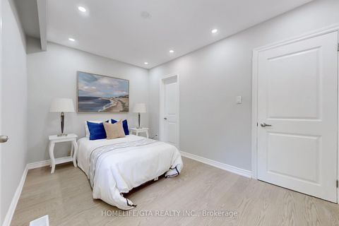 Photo 18 at 16 Woolwick Drive, Woburn, Toronto