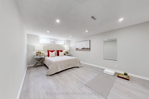 Photo 40 at 16 Woolwick Drive, Woburn, Toronto