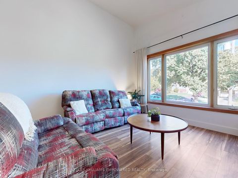 Photo 8 at 73 Northey Drive, Windfields, Toronto