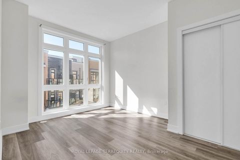 Photo 14 at 17 - 8 Sayers Lane, Oak Ridges, Richmond Hill