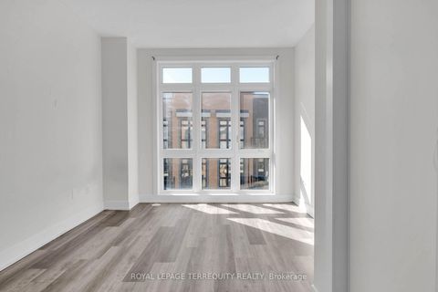 Photo 15 at 17 - 8 Sayers Lane, Oak Ridges, Richmond Hill