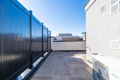 Photo 29 at 17 - 8 Sayers Lane, Oak Ridges, Richmond Hill