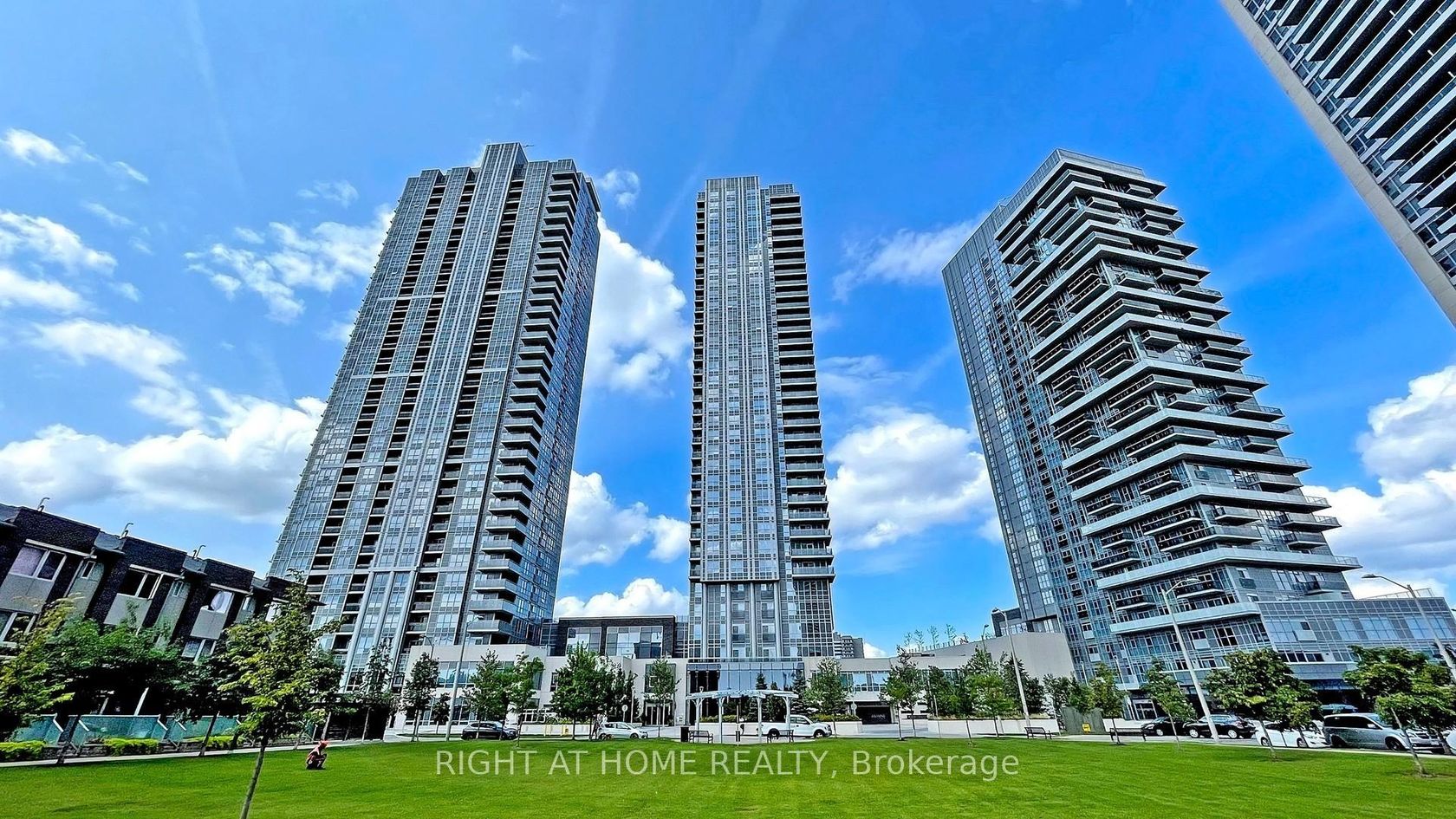 2503 - 255 Village Green Square, Malvern West, Toronto by Loree Meneguzzi Real Estate 2503 - 255 Village Green Square, Malvern West, Toronto