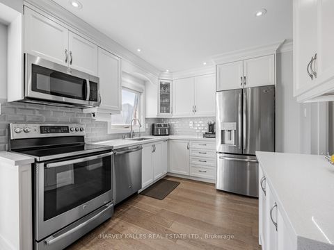 Photo 9 at 106 Bay Hill Drive, Glen Shields, Vaughan