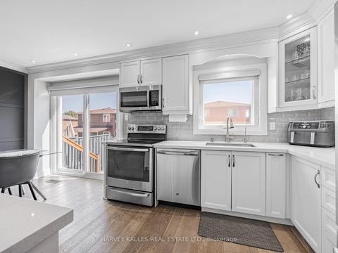 Photo 11 at 106 Bay Hill Drive, Glen Shields, Vaughan Photo 11 at 106 Bay Hill Drive, Glen Shields, Vaughan