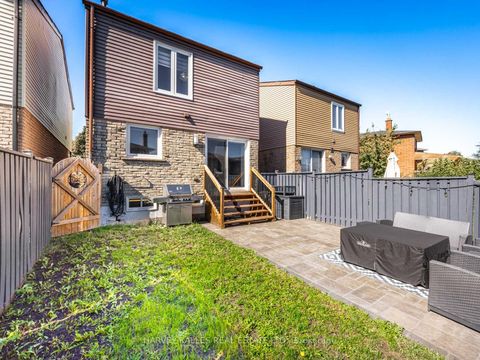Photo 25 at 106 Bay Hill Drive, Glen Shields, Vaughan