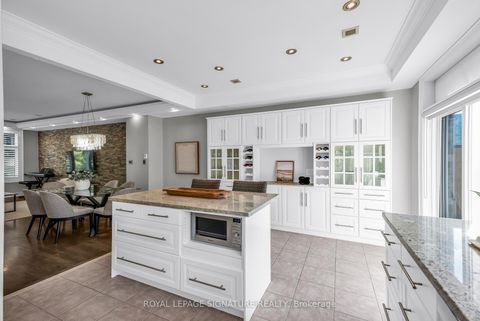 Photo 5 at 7 Chimes Lane, Queensway, Toronto Photo 5 at 7 Chimes Lane, Queensway, Toronto