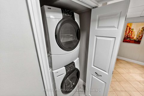 Photo 36 at 1 - 4357 Bloor Street W, Markland Wood, Toronto
