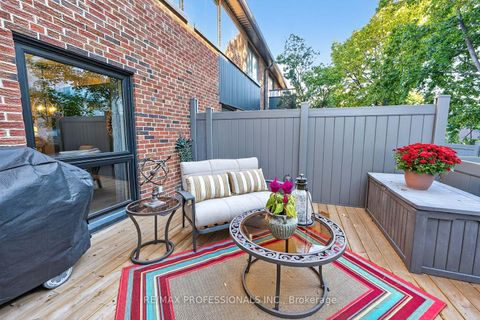 Photo 41 at 1 - 4357 Bloor Street W, Markland Wood, Toronto