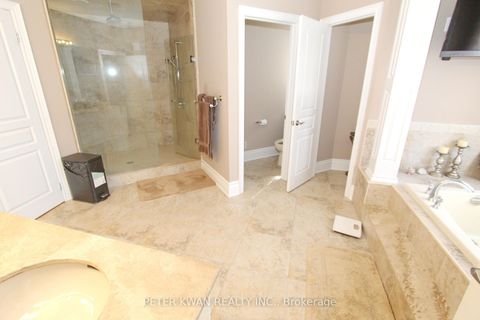 Photo 29 at 123 Carisbrooke Circle, Bayview Southeast, Aurora