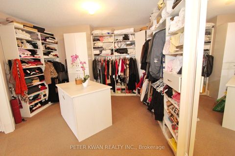 Photo 31 at 123 Carisbrooke Circle, Bayview Southeast, Aurora