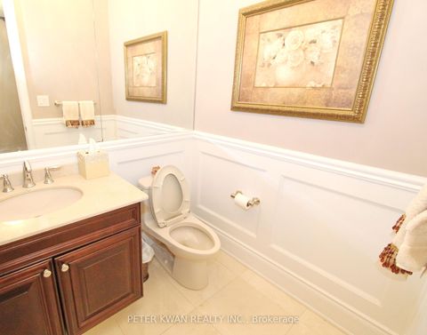 Photo 41 at 123 Carisbrooke Circle, Bayview Southeast, Aurora