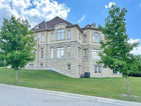 Photo 48 at 123 Carisbrooke Circle, Bayview Southeast, Aurora