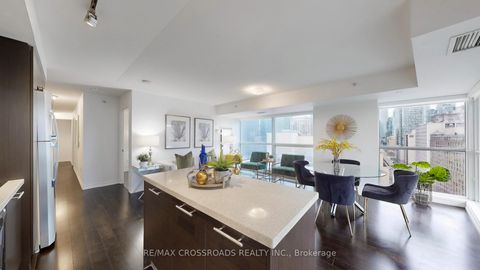 Photo 5 at 1602 - 386 Yonge Street, Bay Street Corridor, Toronto Photo 5 at 1602 - 386 Yonge Street, Bay Street Corridor, Toronto