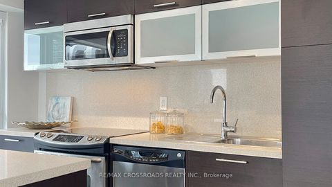 Photo 17 at 1602 - 386 Yonge Street, Bay Street Corridor, Toronto