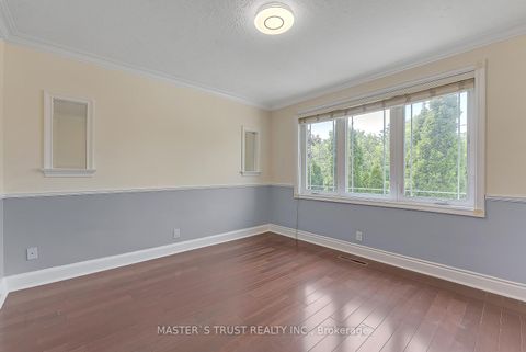 Photo 7 at 4061 Dufferin Street, Bathurst Manor, Toronto