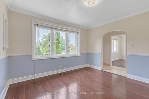 Photo 8 at 4061 Dufferin Street, Bathurst Manor, Toronto