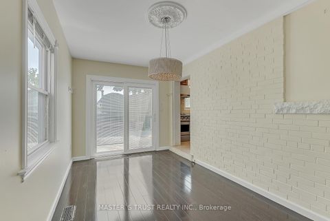 Photo 19 at 4061 Dufferin Street, Bathurst Manor, Toronto