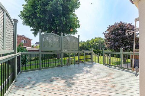 Photo 22 at 4061 Dufferin Street, Bathurst Manor, Toronto