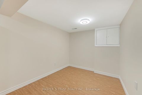 Photo 32 at 4061 Dufferin Street, Bathurst Manor, Toronto