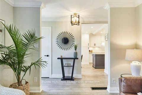 Photo 11 at 35 Glen Muir Drive, Cliffcrest, Toronto